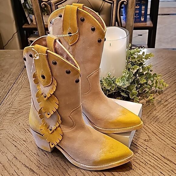 Western leather cowgirl snip toe boots size 8.5 New no box